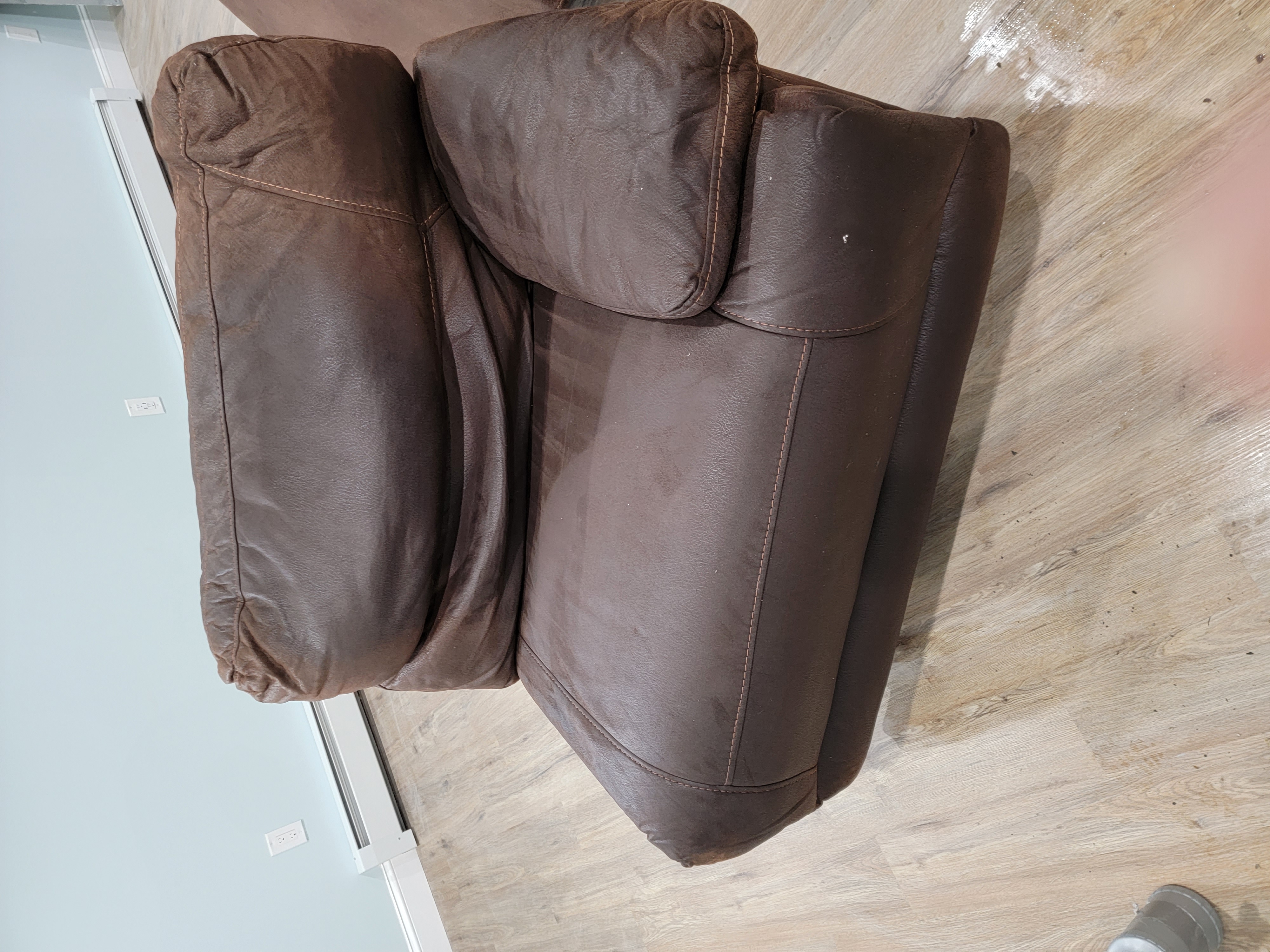 Clean Upholstery in the Long Island New York Nassau and Suffolk County Surrounding Area